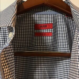 HUGO Men's Navy and White Gingham Shirt - Neck Size 17.  Slim Fit, Easy Iron.
